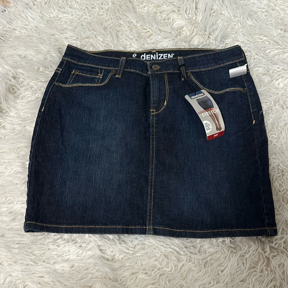 NWT denizen by Levi dark rinse Jean mini skirt